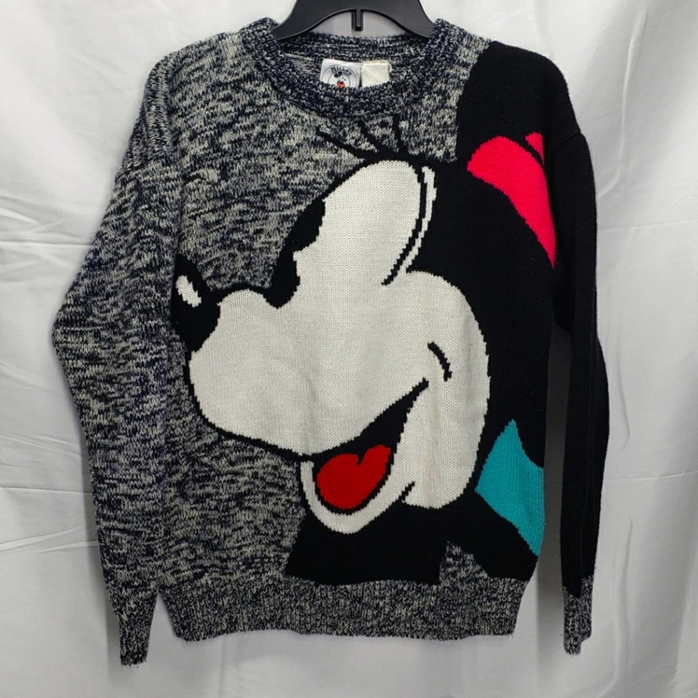 Mickey & co disney vintage knit sweater crew neck